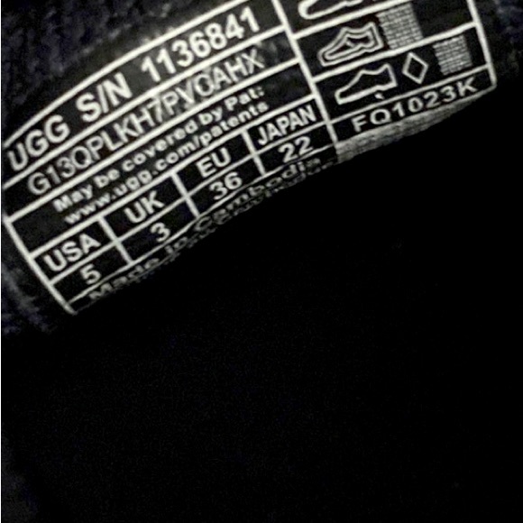 EUC [UGG] Alameda Sammy Navy Ribbed w/ Leather Slip-On Flats Women's Shoe Size 5 - Picture 10 of 12